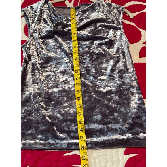 306. NWOT DKNY CRUSHED VELVET GRAY SLEEVELESS COWL NECK WOMENS TOP MSRP $49 - Picture 9 of 9